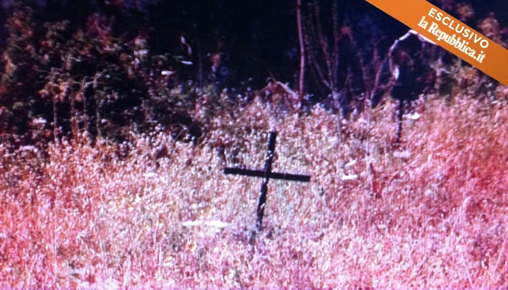 Ein altes Grab auf dem Gefängnisfriedhof. Copyright: La Repubblica