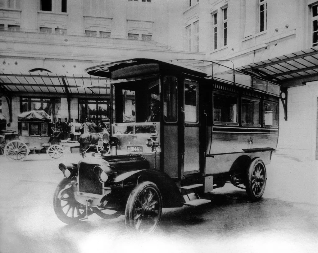 Postauto, von Bern nach Detligen