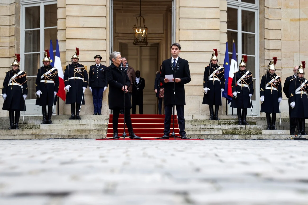 Amtsübergabe im Hotel Matignon