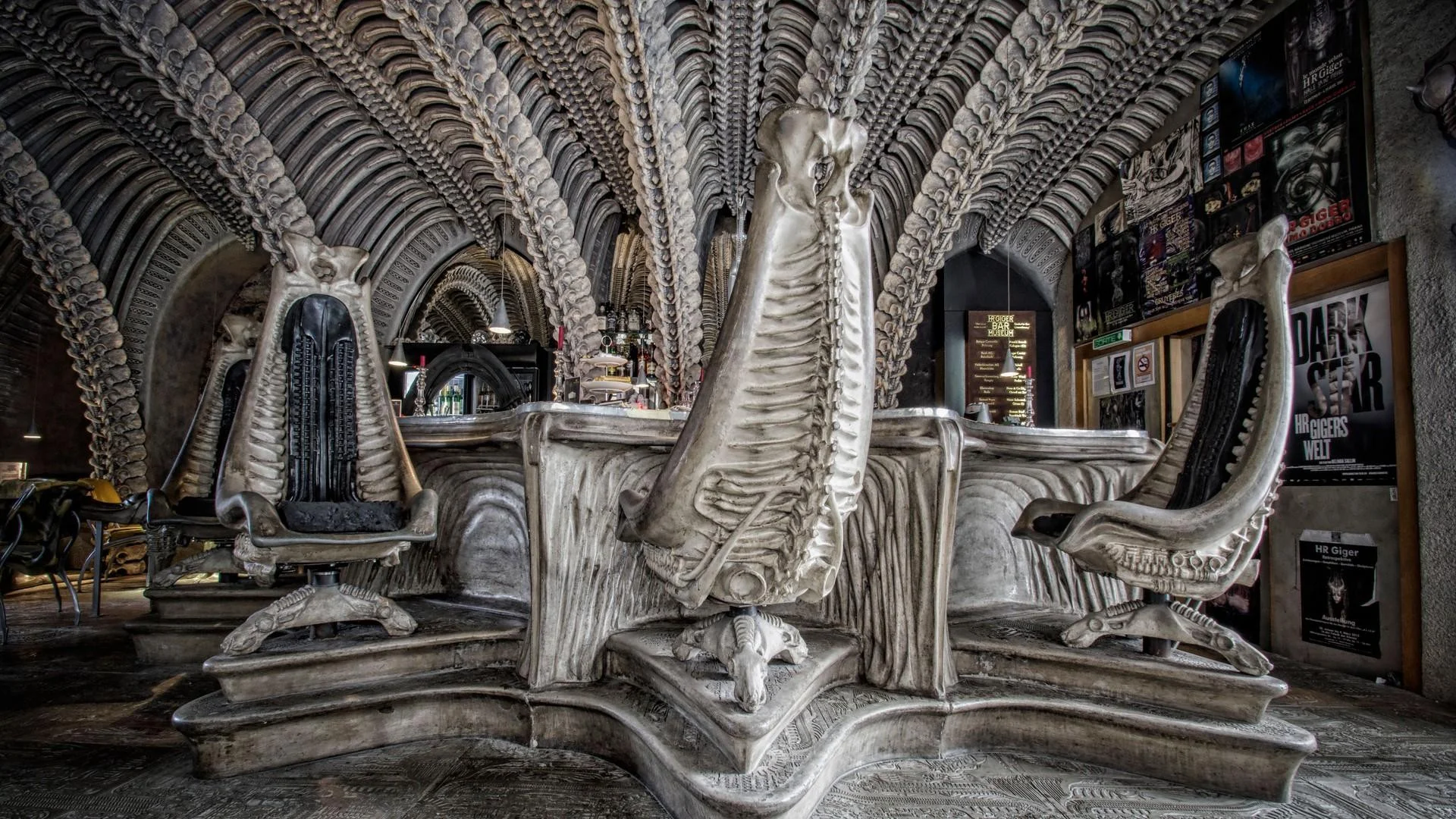 Giger-Bar