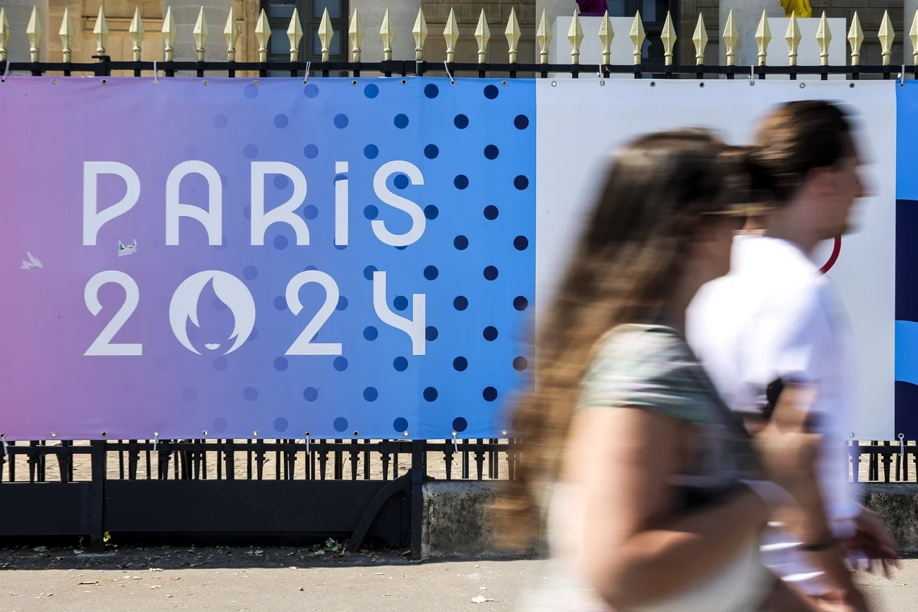 Paris Logo