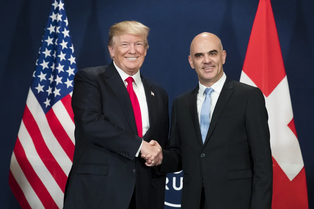 Präsident Donald Trump lobt am Wef in Davos sich und Amerika - und trifft mit Bundespräsident Alain Berset zusammen. (Foto: Keystone)