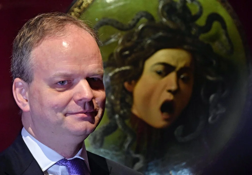 Uffizien-Direktor Eike Schmidt bei der Eröffnung der neuen Caravaggio-Säle (Foto: Keystone/EPA/Maurizio degl'Innoncenti) 

