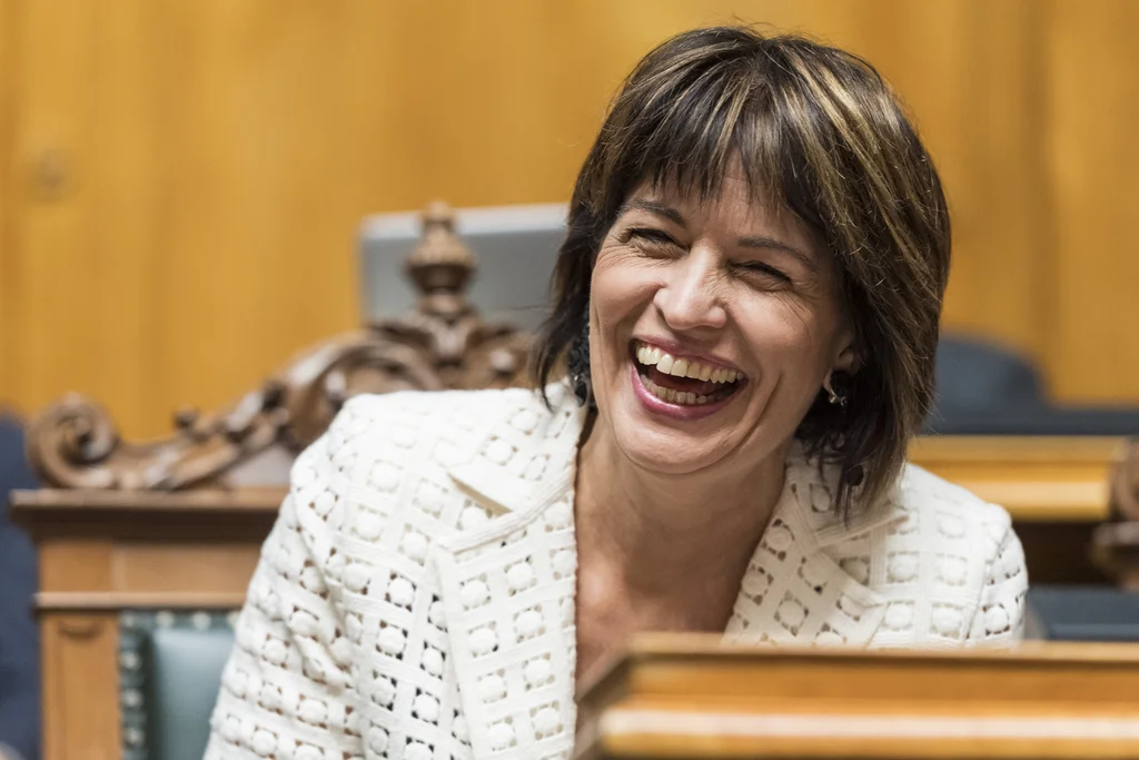 Doris Leuthard gibt ihren Rücktritt aus der Landesregierung bekannt. Sie war 2006 als CVP-Vertreterin in den Bundesrat gewählt worden. Ihre Nachfolgerin wird die Walliserin Viola Amherd. Im Bild: Leuthard am 5. Dezember 2018 bei ihrer Verabschiedung im Bundeshaus. (Foto: Keystone/Anthony Anex)