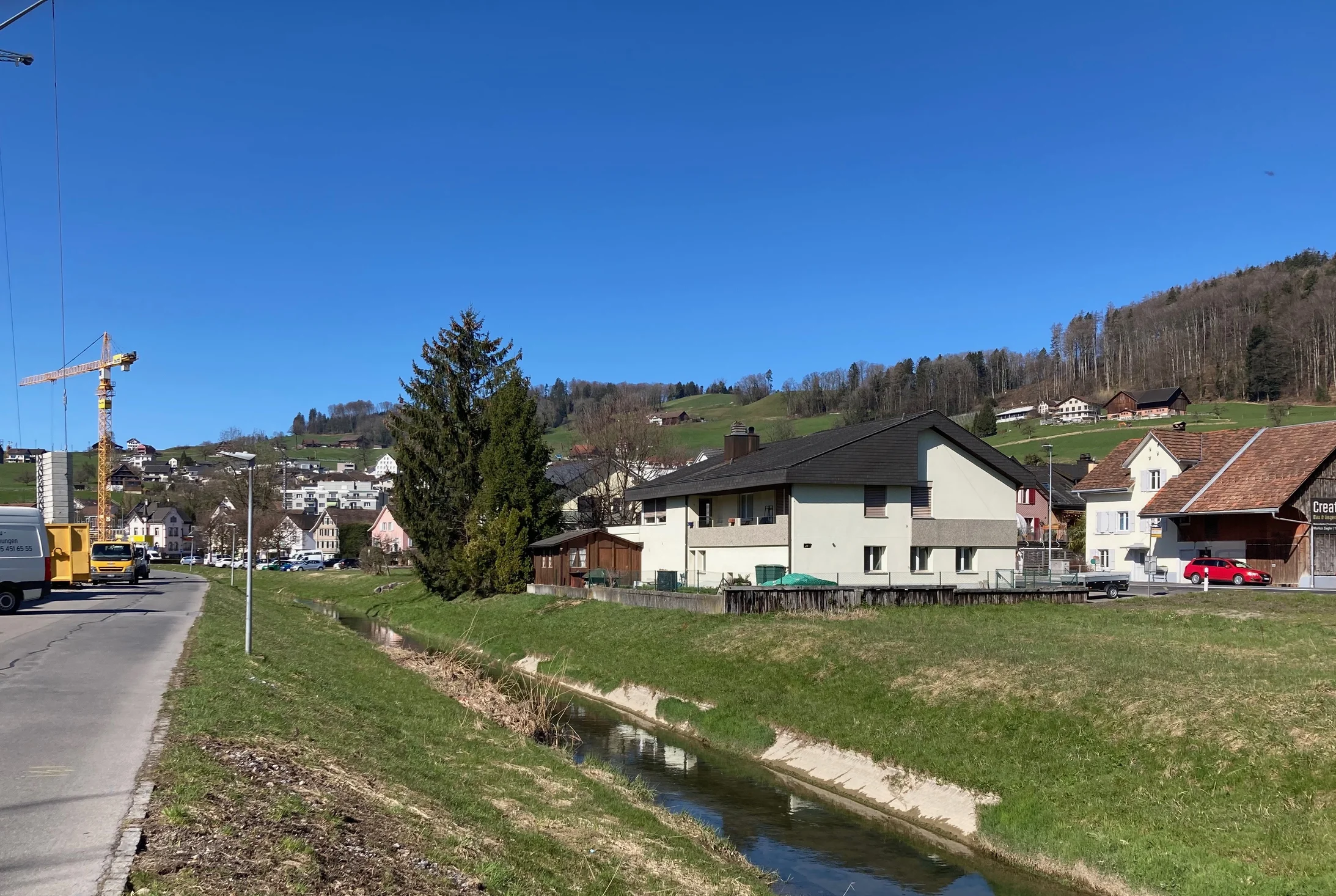 Die Alte Linth bei Tuggen, ein trauriger Anblick