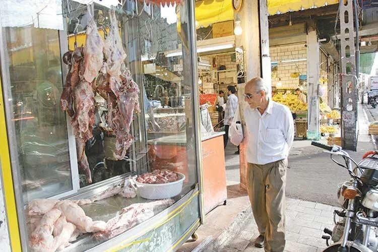 Wegen der verbreiteten Armut können sich viele Iranerinnen und Iraner kein Fleisch mehr leisten!