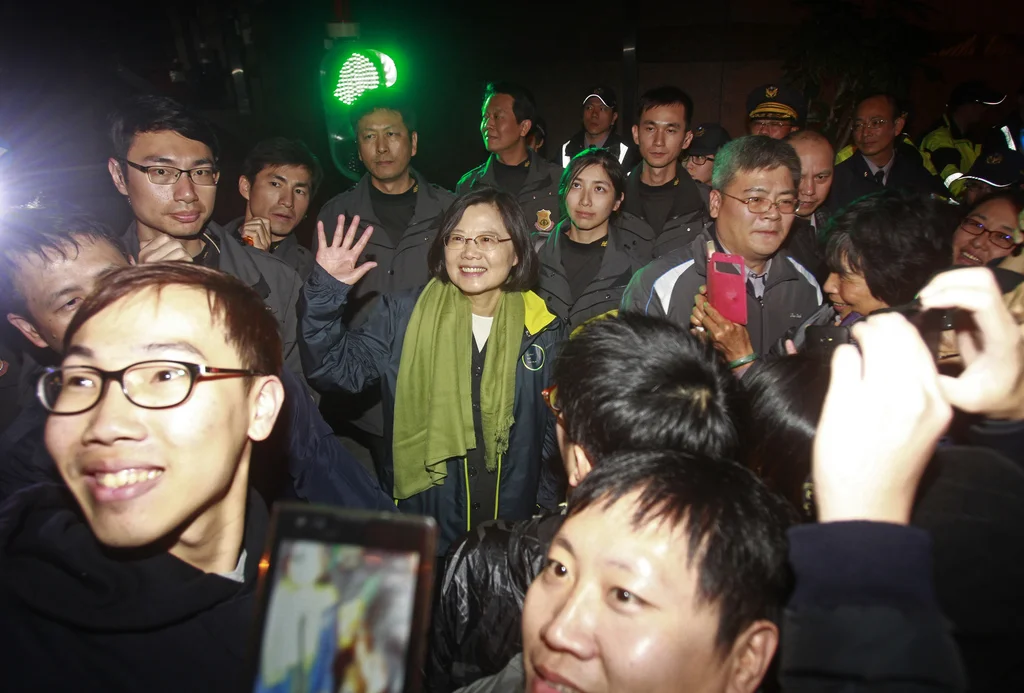 Tsai Ing-wen nach Bekanntabe ihres Sieges. (Foto: Keystone/AP/Chiang Ying-ying)