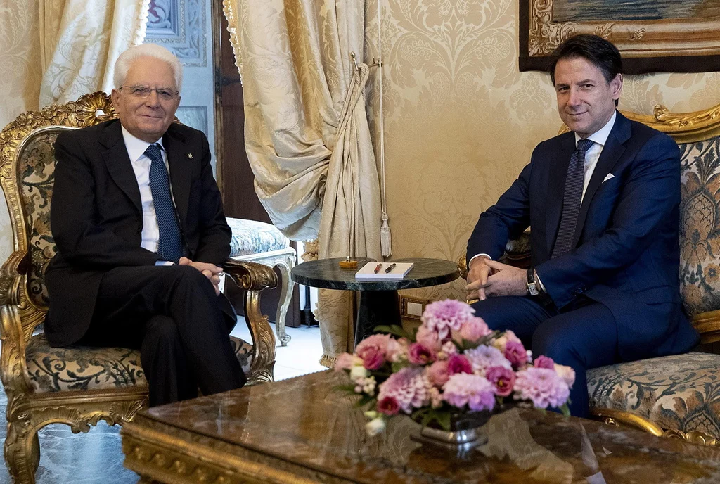 Staatspräsident Sergio Mattarella mit Ministerpräsident Giuseppe Conte am Donnerstagmorgen im Quirinal (Foto: Keystone/EPA/Paolo Giandotti, Quirinal Press Office)