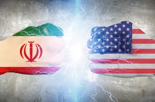 Foto: Flaggen von Iran und USA - fararu.com