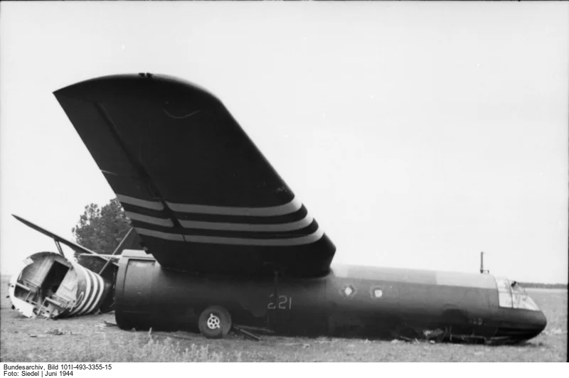 Deutsches Bundesarchiv, Propagandakompanien der Wehrmacht, Bild 101I-493-3355-15, Fotograf: Siedel, Juni 1944