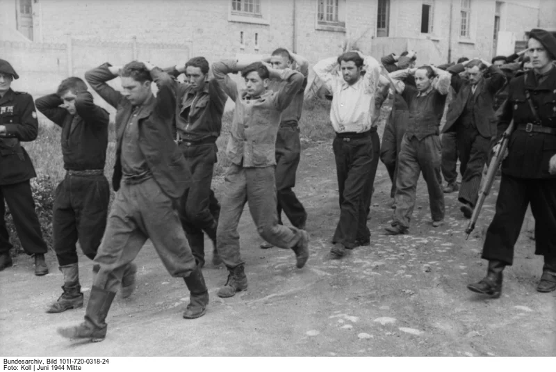 Deutsches Bundesarchiv, Propagandakompanien der Wehrmacht, Bild: 101I-720-0318-24, Fotograf: Koll, Mitte Juni 1944