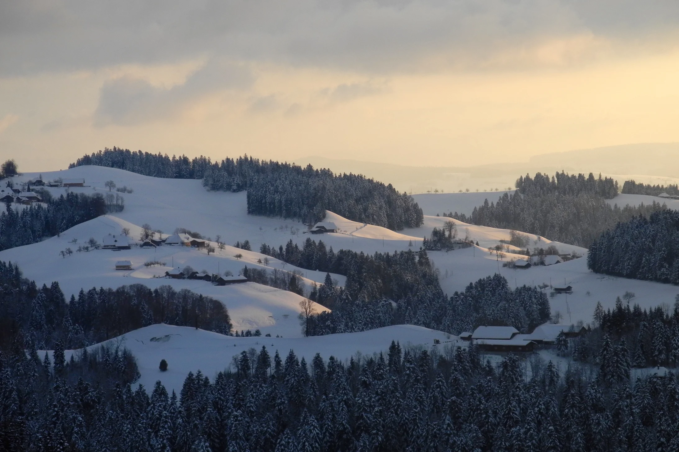 Im Reich der Hubel und Chnubel