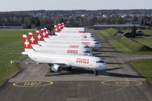 Parkierte Swiss-Flugzeuge auf dem Militärflughafen Dübendorf bei Zürich. Wegen der Corona-Seuche sind 90 Prozent der Swiss-Flüge gestrichen worden. Ab gestern fliegt die Swiss nur noch Newark (EWR) als einzige Langstreckendestination an. Acht europäische Städte werden noch bedient: London (LHR), Amsterdam, Berlin, Hamburg, Brüssel, Dublin, Lissabon und Stockholm. Im Moment ist geplant, ab Genf weiterhin nach London (LHR), Athen, Lissabon und Porto zu fliegen. Ab Genf wird es vorerst keine Langstreckenflüge…