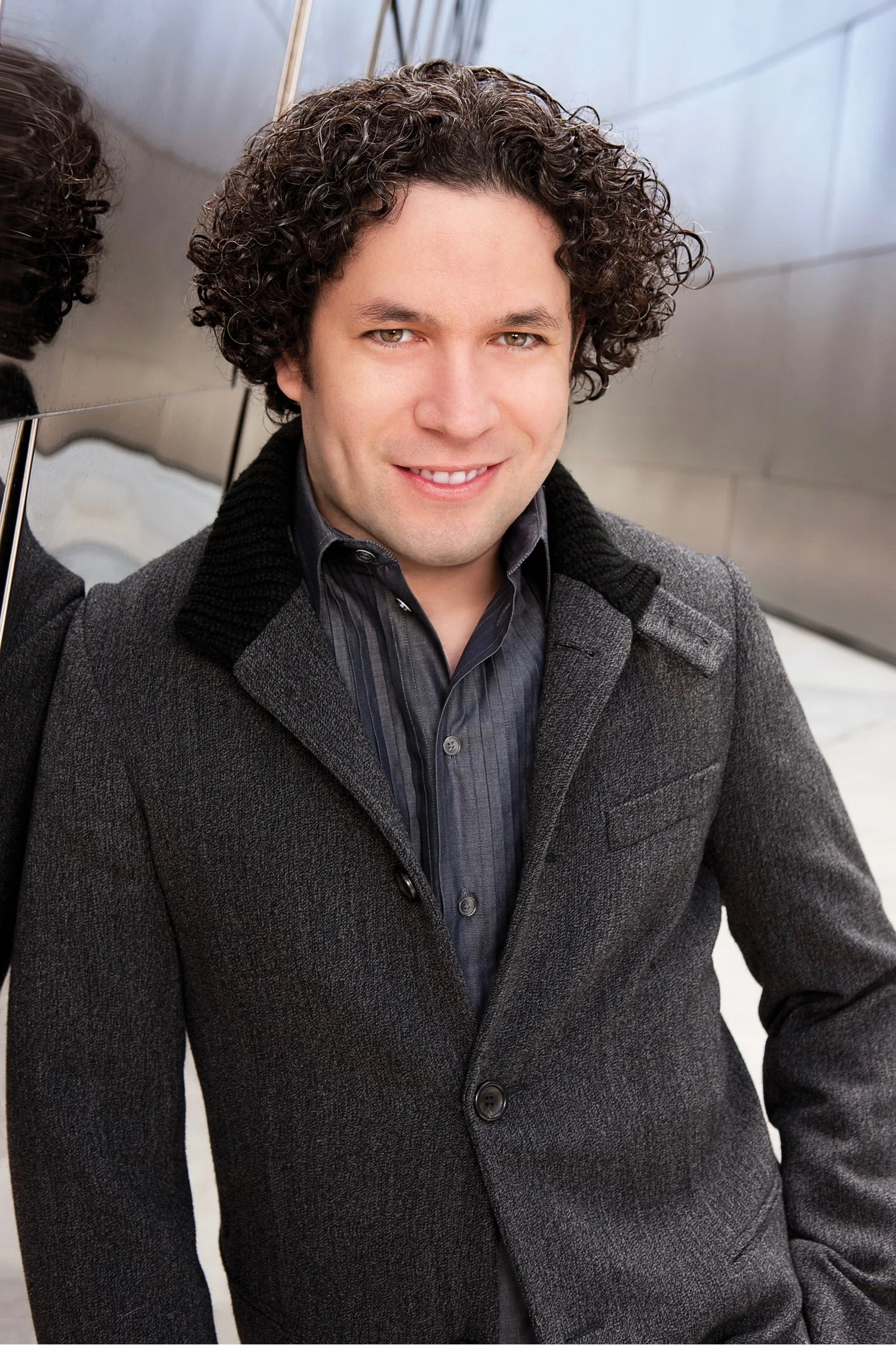 Angekommen auf dem Orchester-Olymp: Gustavo Dudamel, Foto: Deutsche Grammophon/ Richard Reinsdorf