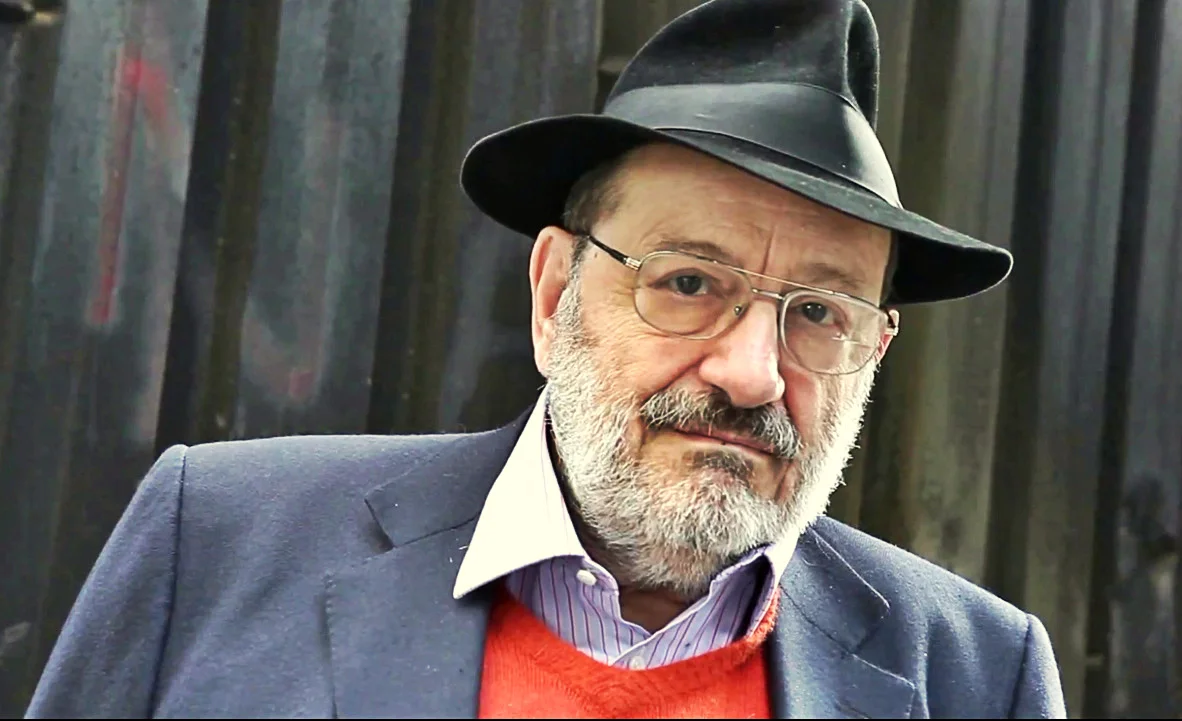 19. Februar: Der italienische Schriftsteller, Kolumnist und Philosoph Umberto Eco stirbt im Alter von 84 Jahren. Weltberühmt wurde er mit dem Roman „Der Name der Rose“.