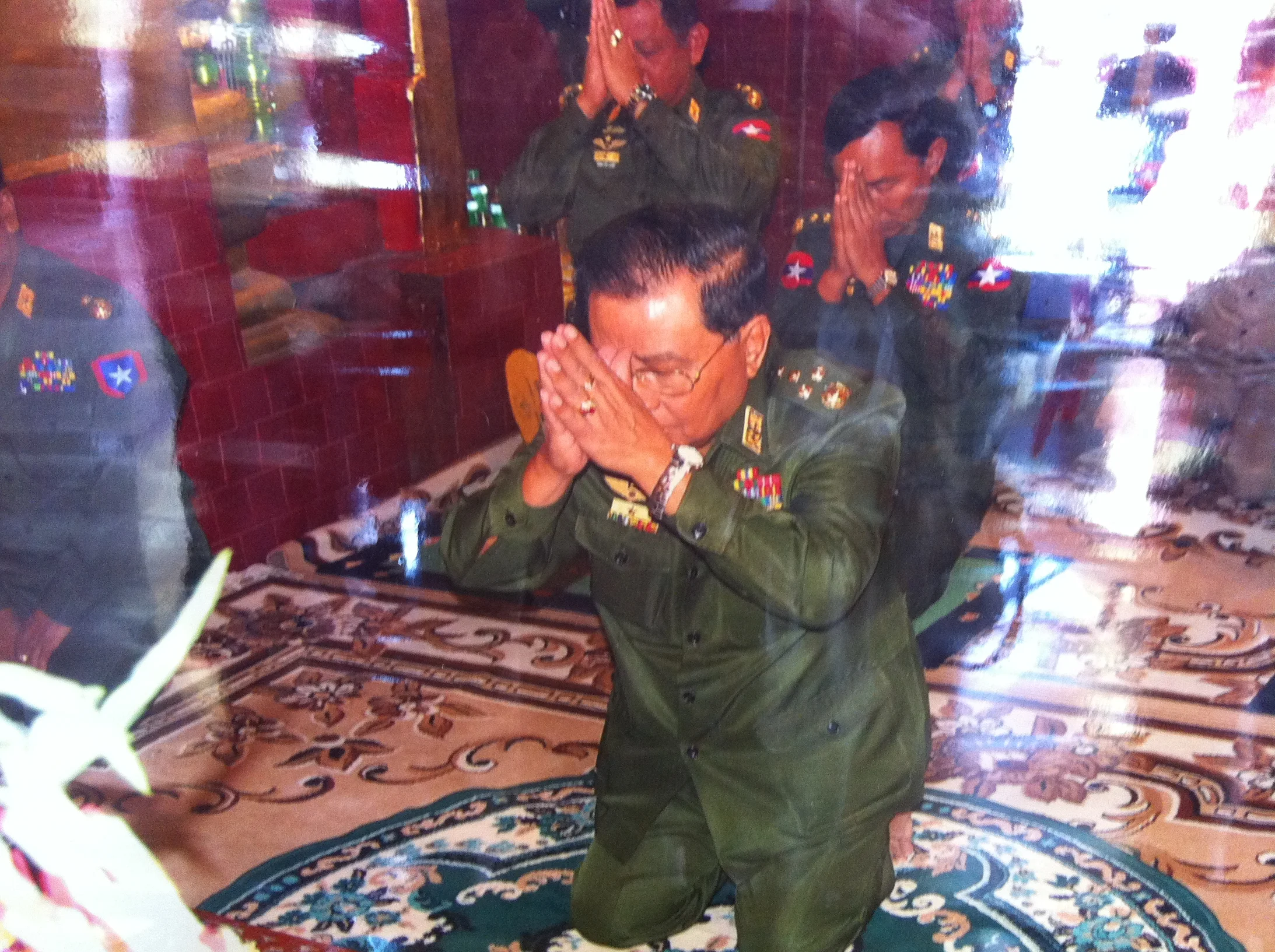 General Nummer 1 Than Shwe in der Pagode auf Mandaly Hill in Mandalay