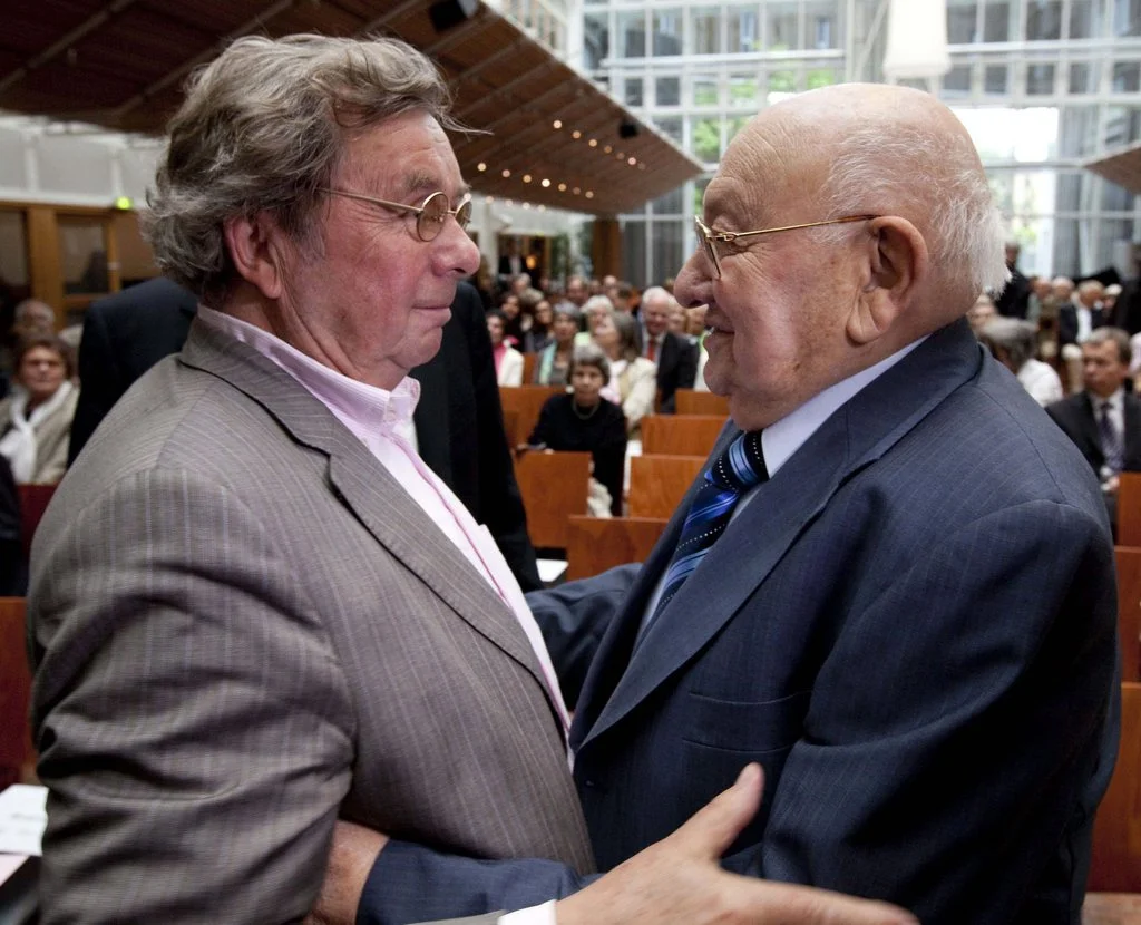 Hellmuth Karasek mit Marcel Reich-Ranicki beim Museum Judengasse in Frankfurt/Main am 30. Mai 2010. (Foto: Keystone/EPA File/Frank Rumpenhorst)