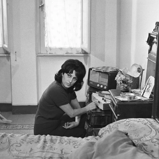 Anna Magnani auf dem Set von „Mamma Roma“ 1962 von Pier Paolo Pasolini
