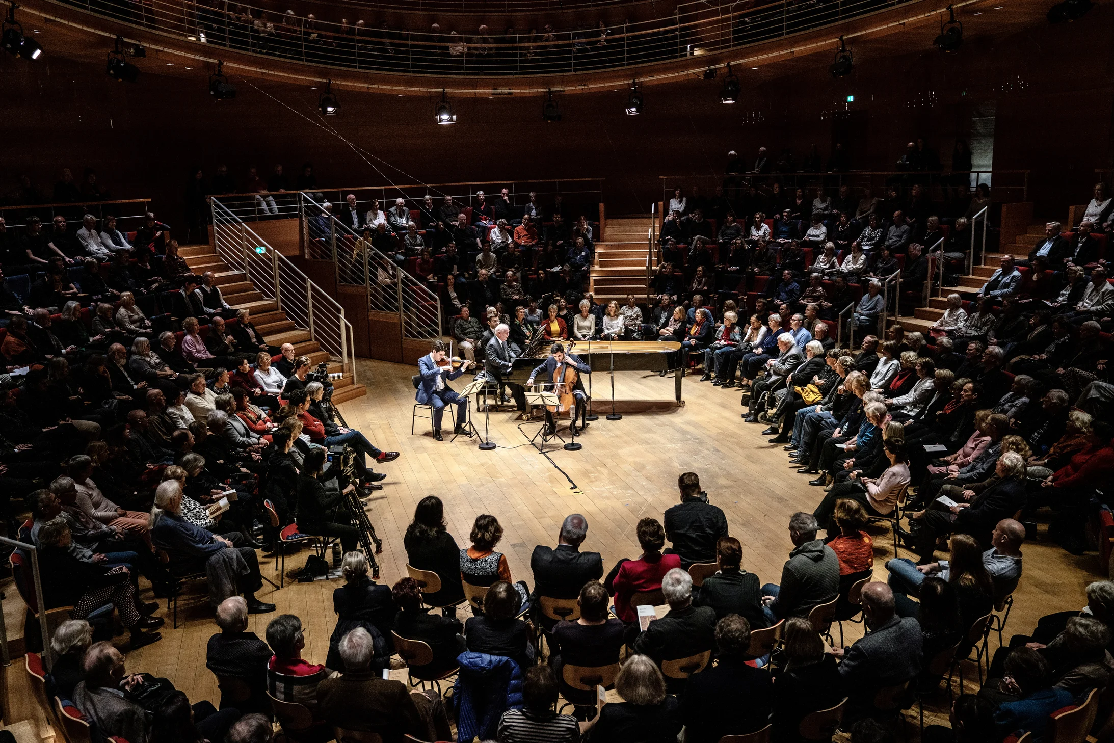 Fast schon familiäre Atmosphäre: Boulez Saal in Berlin   Foto © Monika Rittershaus